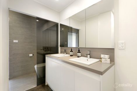 Property photo of 939 Ferntree Gully Road Wheelers Hill VIC 3150