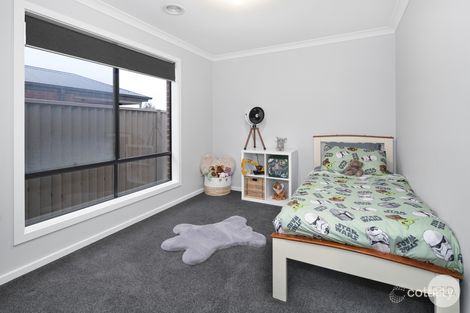 Property photo of 30 Wedge Tail Drive Winter Valley VIC 3358