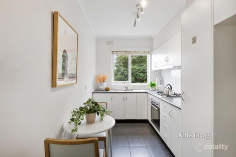 Property photo of 13/5 Gnarwyn Road Carnegie VIC 3163