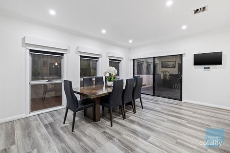 30 Kororoit App, Caroline Springs, VIC 3023