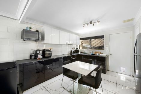 Property photo of 4/17 Roberts Street South Gladstone QLD 4680
