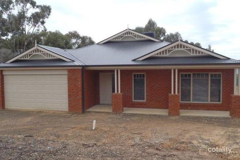 19 Smiths Rd, Maiden Gully, VIC 3551