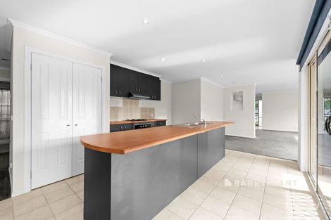 Property photo of 12 Yardley Court Berwick VIC 3806