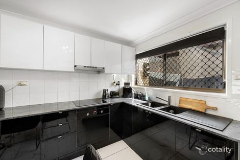 Property photo of 4/17 Roberts Street South Gladstone QLD 4680