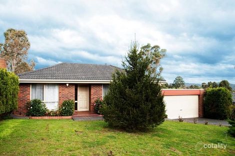 Property photo of 18 Savanna Drive Mooroolbark VIC 3138