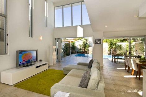 Property photo of 32 Fifteenth Avenue Palm Beach QLD 4221