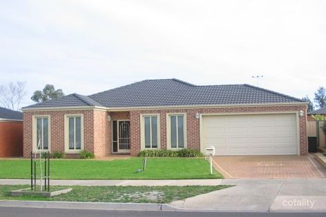 29 Pinewood Cres, Cairnlea, VIC 3023