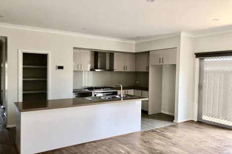 Property photo of 17 Springbank Road Wollert VIC 3750