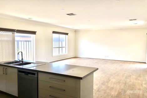 Property photo of 17 Springbank Road Wollert VIC 3750