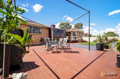 Property photo of 2 Bunduluk Crescent Ngunnawal ACT 2913