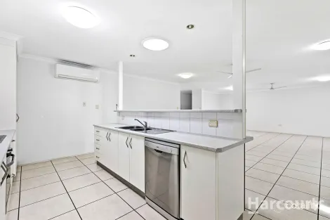 Property photo of 2/119 Exeter Street Torquay QLD 4655