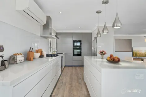 Property photo of 8 Arthur Street Dee Why NSW 2099