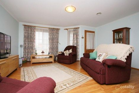 Property photo of 2 Chircop Close Sydenham VIC 3037
