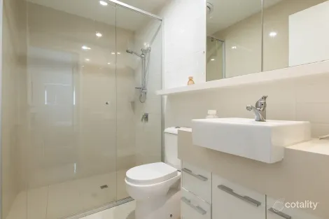 Property photo of 705/9 Hooker Boulevard Broadbeach Waters QLD 4218