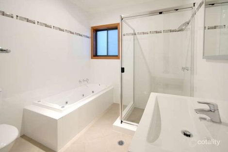 Property photo of 10 Throsby Close Barden Ridge NSW 2234