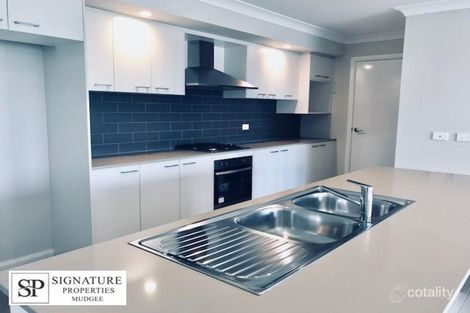 Property photo of 11 Enfield Avenue Caerleon NSW 2850