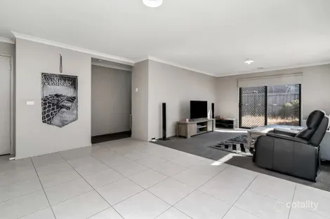 Property photo of 14 Pippa Way Kalkallo VIC 3064