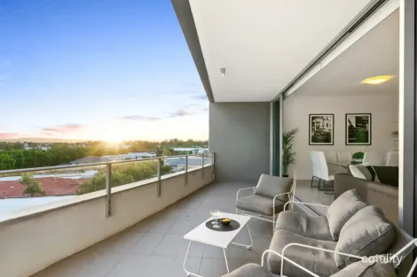 Property photo of 403/15 Compass Drive Biggera Waters QLD 4216