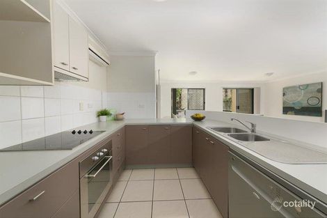 Property photo of 4/54 Erneton Street Newmarket QLD 4051