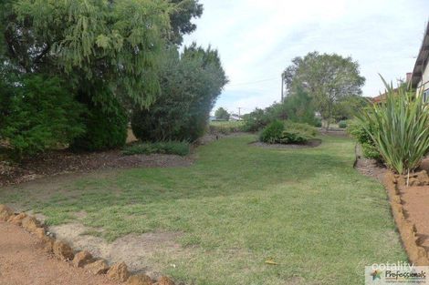 Property photo of 11 Raymond Street Collie WA 6225