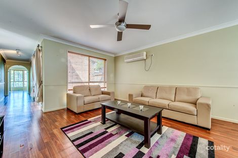 Property photo of 48 Rimu Crescent Forest Lake QLD 4078