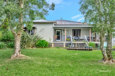 111 Pine Ave, Ulong, NSW 2450