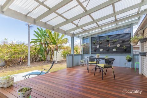 11 Ningi Waters Dr, Ningi, QLD 4511