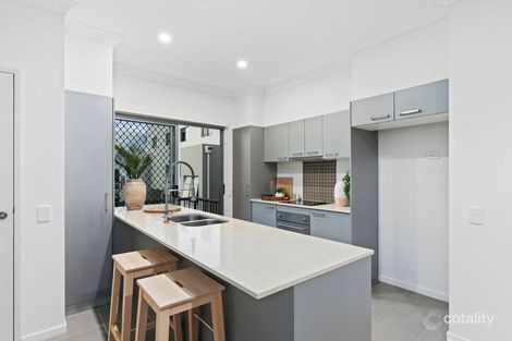 Property photo of 5/12-18 Bayview Street Runaway Bay QLD 4216