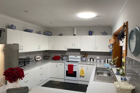 Property photo of 18 Hocknull Place Mount Pleasant SA 5235