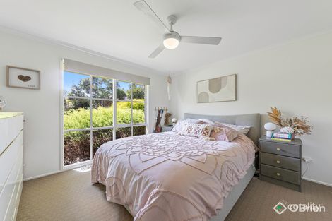 Property photo of 5 Tallara Square Berwick VIC 3806