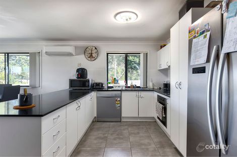 Property photo of 5 Tedar Close Bellmere QLD 4510