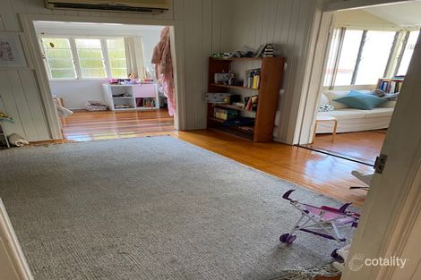 Property photo of 11 Primrose Terrace Red Hill QLD 4059