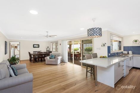 Property photo of 3 Augustus Place Bateau Bay NSW 2261