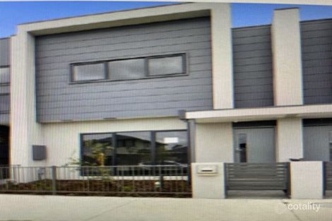 110 Henry St, Pakenham, VIC 3810