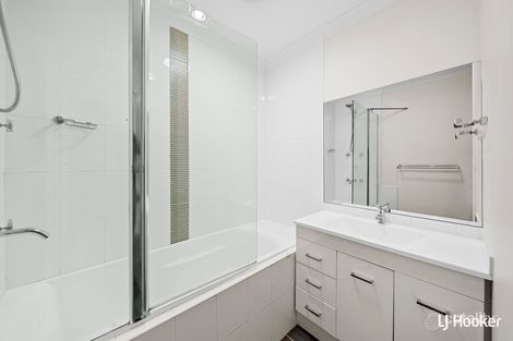 Property photo of 64 Jeff Snell Crescent Dunlop ACT 2615