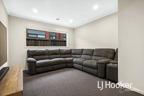 Property photo of 280 Heather Grove Clyde North VIC 3978