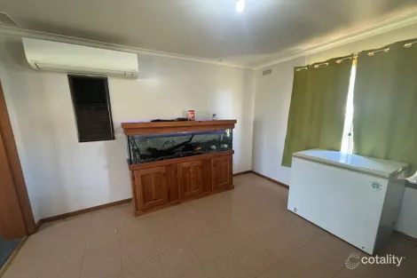 Property photo of 5 Moira Street Goolgowi NSW 2652