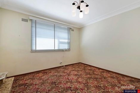 Property photo of 16 Veronica Crescent Seven Hills NSW 2147