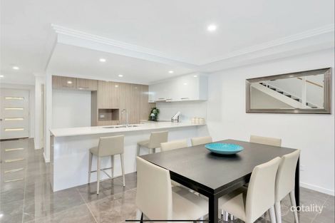 Property photo of 9/18 Tian Crescent Upper Coomera QLD 4209