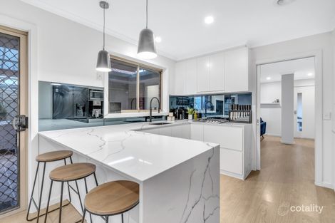 Property photo of 8 Hydra Court Roxburgh Park VIC 3064