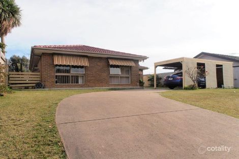 18 Axedale Cres, Endeavour Hills, VIC 3802