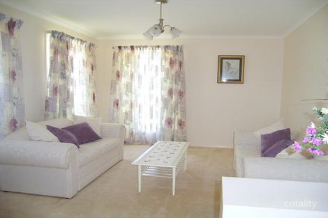 Property photo of 25 Stonehaven Circuit Queanbeyan East NSW 2620