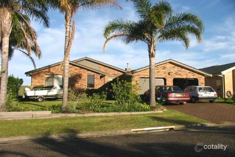 31 Pryor Cres, Old Bar, NSW 2430
