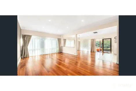Property photo of 38 Bartram Rise Viewbank VIC 3084