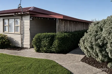 11 Groves St, Gladstone, TAS 7264