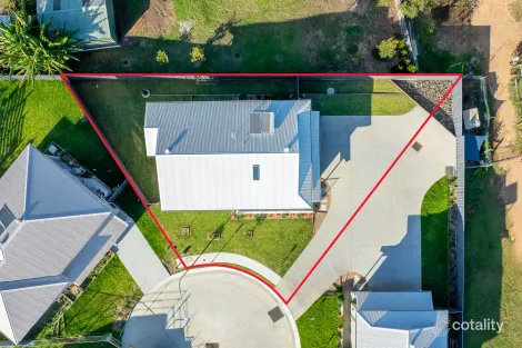 Property photo of 12 Yellowfin Close Narooma NSW 2546