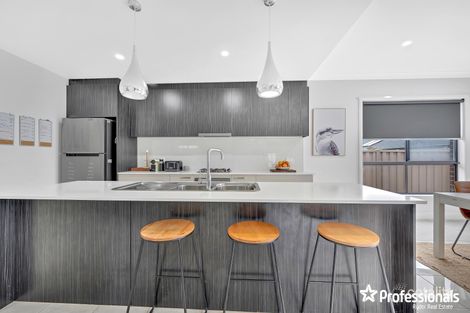 Property photo of 15 Caruana Crescent Harkness VIC 3337