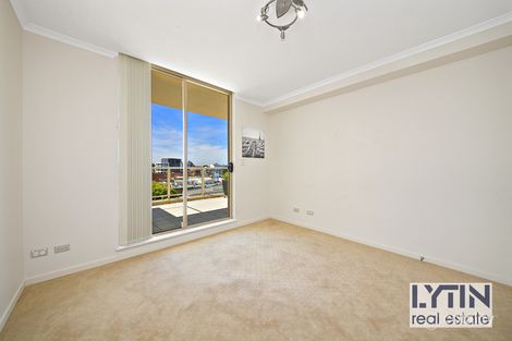 Property photo of 814/17-20 The Esplanade Ashfield NSW 2131