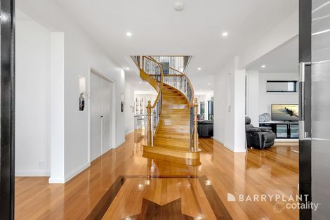 Property photo of 14 Lewins Rail Avenue South Morang VIC 3752