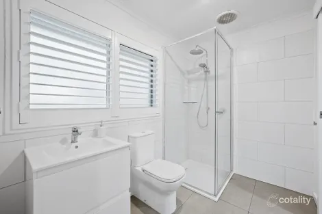 Property photo of 2/5 Neilson Street Bayswater VIC 3153